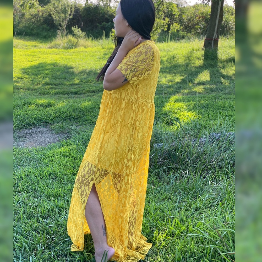 Aztec Design Lace Maxi dress - Picture 7 of 8